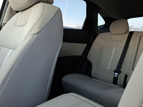 Used 2025 Hyundai Tucson SEL image 18