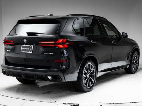 Used 2025 BMW X5 xDrive50e w/ M Sport Package image 32