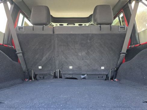 Used 2018 Jeep Wrangler Unlimited Sport S image 15