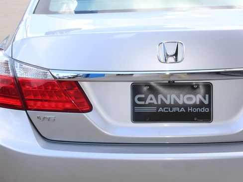 Used 2015 Honda Accord EX-L image 5
