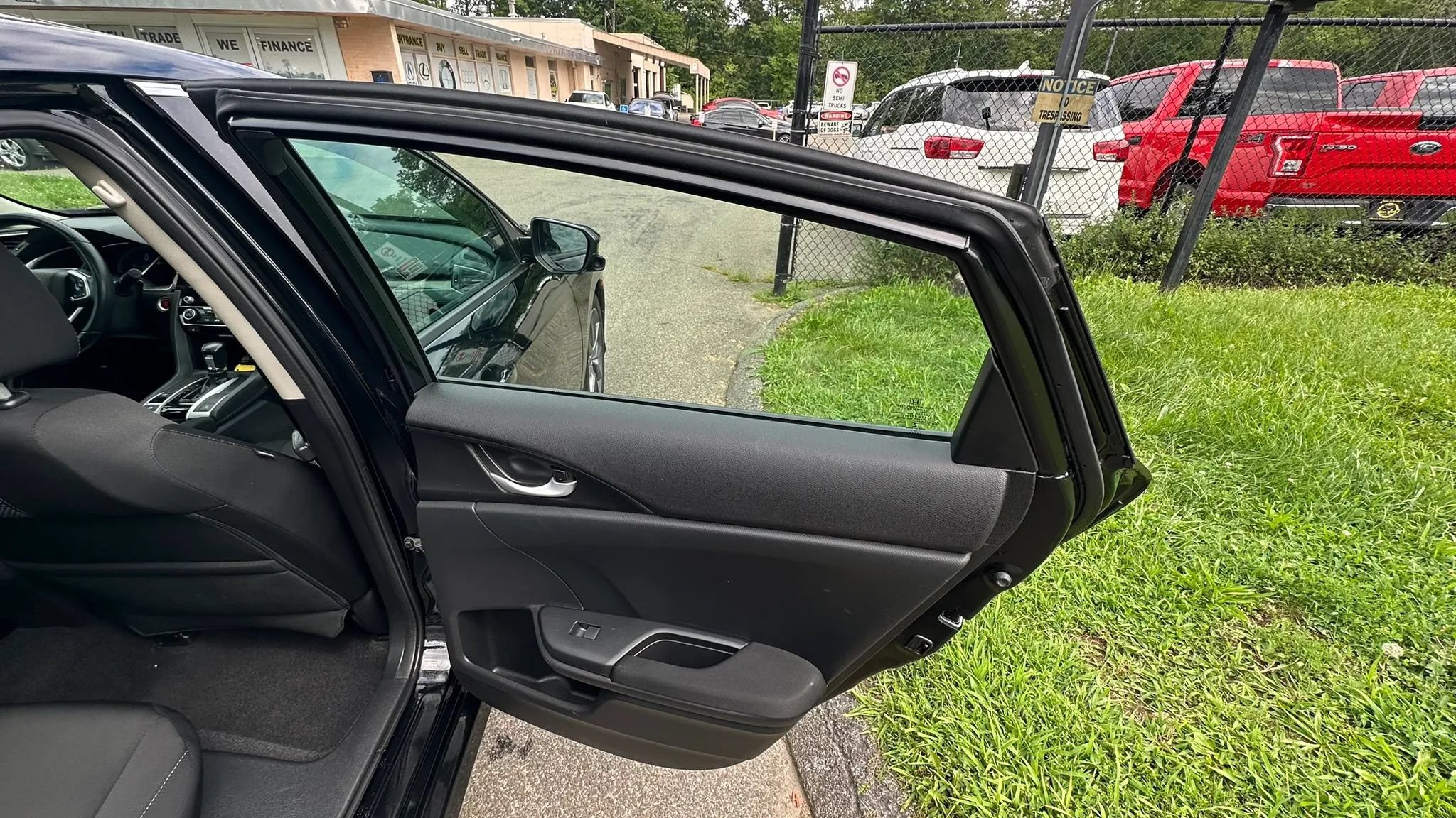 Used 2020 Honda Civic EX image 29