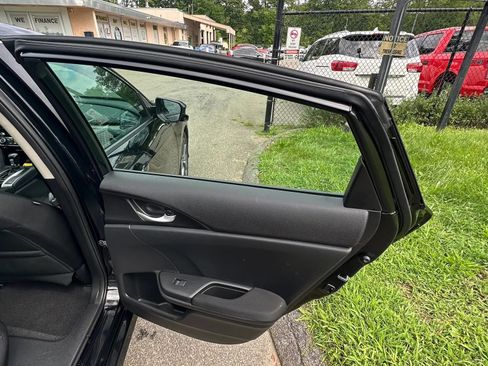 Used 2020 Honda Civic EX image 29