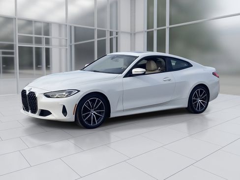 Used 2021 BMW 430i Coupe w/ Convenience Package image 3