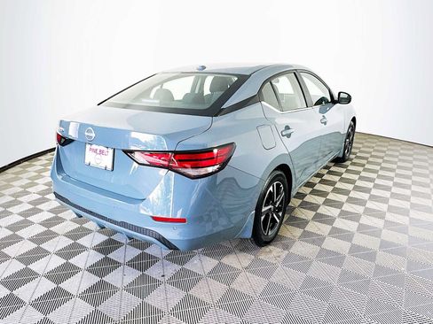 Used 2025 Nissan Sentra SV FWD image 4