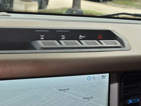 Used 2023 Ford Bronco Outer Banks AWD/4WD image 28