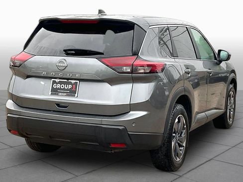 Used 2025 Nissan Rogue SV FWD image 13