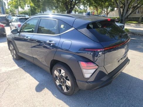 Used 2024 Hyundai Kona SEL w/ Convenience Package FWD image 3