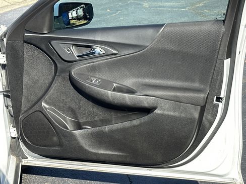 Certified 2024 Chevrolet Malibu LT image 11