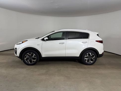 Used 2020 Kia Sportage EX AWD/4WD image 11