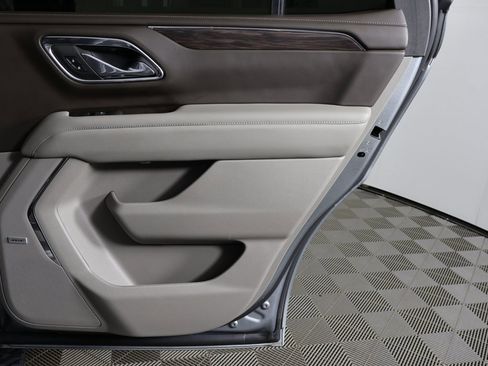 Used 2023 Chevrolet Tahoe Z71 w/ Z71 Off-Road Package image 27