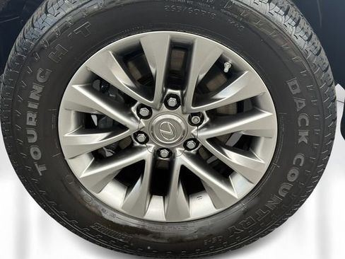 Used 2015 Lexus GX 460 Luxury AWD/4WD image 12