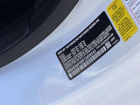 Used 2023 BMW M440i Coupe RWD image 32