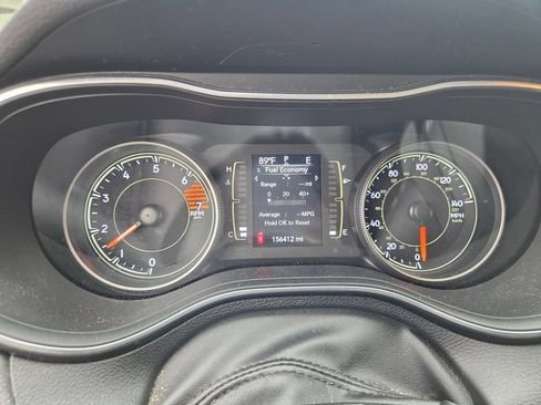 Used 2019 Jeep Cherokee Latitude Plus AWD/4WD image 14