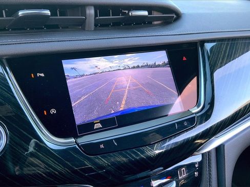 Certified 2023 Cadillac XT6 Premium Luxury image 28