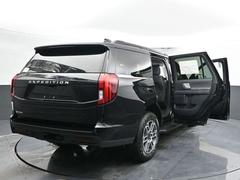 New 2026 Ford Expedition Active image 54