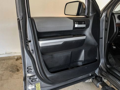 Used 2015 Toyota Tundra Limited w/ TRD Off Road Package image 42