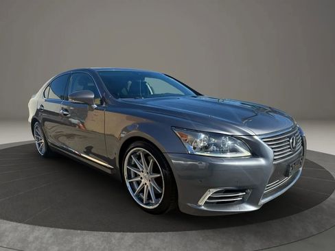 Used 2014 Lexus LS 460 AWD image 3
