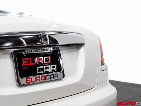 Used 2016 Rolls-Royce Dawn image 20