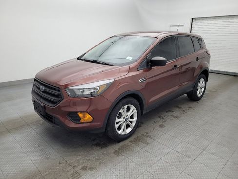 Used 2018 Ford Escape S image 2