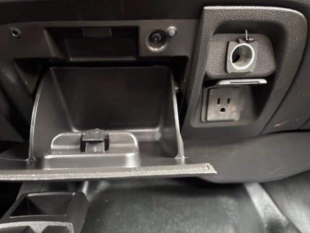 Used 2018 GMC Sierra 3500 4x4 Regular Cab w/ Sierra Convenience Package image 19