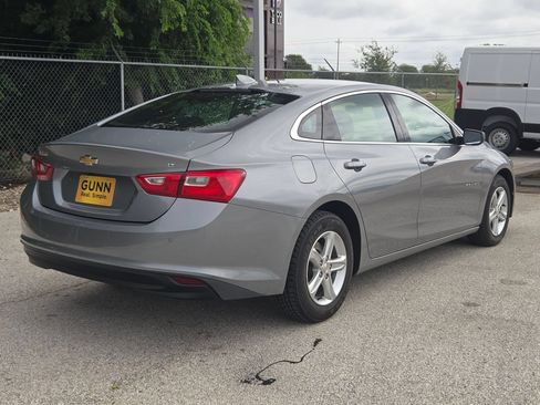 Used 2024 Chevrolet Malibu LT FWD image 3