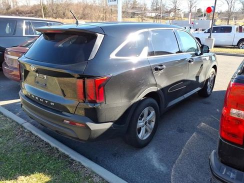 Used 2021 Kia Sorento LX image 6