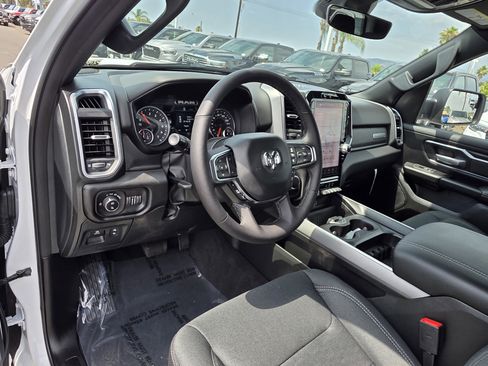 New 2025 RAM 1500 Big Horn image 10