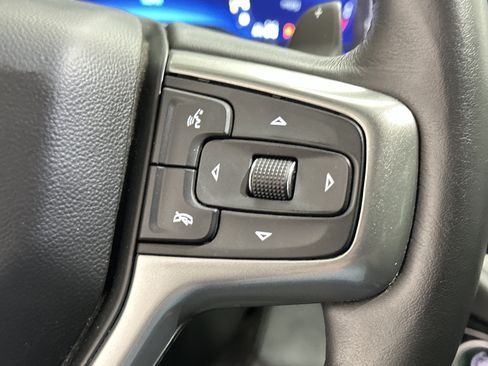 Used 2023 Chevrolet Silverado 1500 LTZ image 32