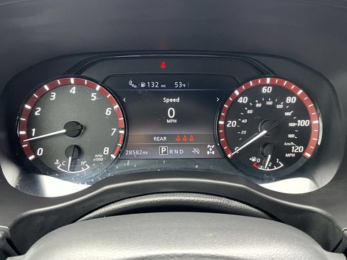 Used 2025 Nissan Frontier PRO-4X w/ Tow Package AWD/4WD image 14