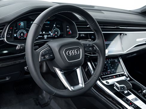 New 2026 Audi Q7 3.0T Prestige image 13