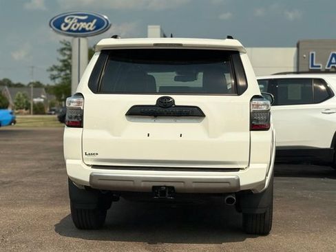 Used 2023 Toyota 4Runner TRD Off-Road Premium w/ Off Road Premium Plus Package AWD/4WD image 42
