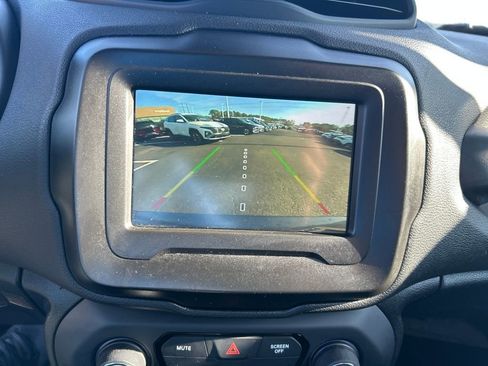 Used 2020 Jeep Renegade Limited w/ Safety and Security Group image 20