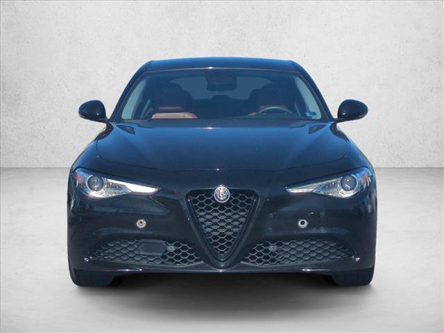 Used 2017 Alfa Romeo Giulia AWD image 2
