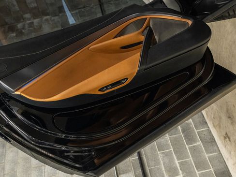 Used 2020 McLaren 720S Spider image 38