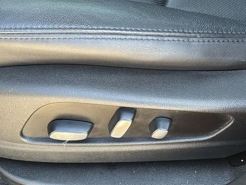 Used 2019 Cadillac XT5 Premium Luxury image 28