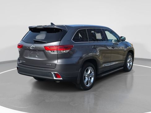 Used 2017 Toyota Highlander Limited image 5