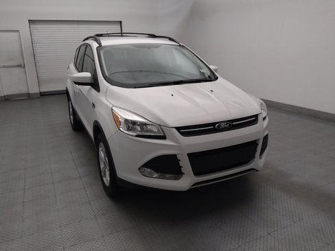 Used 2016 Ford Escape SE w/ SE Leather Comfort Package FWD image 13