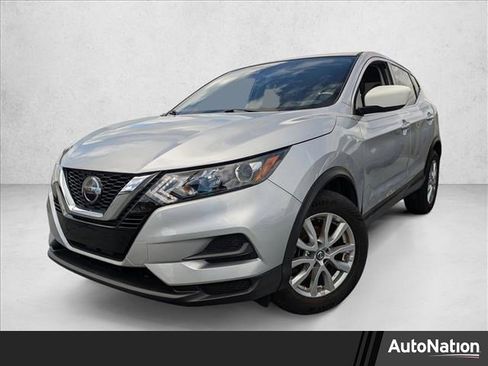 Used 2021 Nissan Rogue Sport S image 1