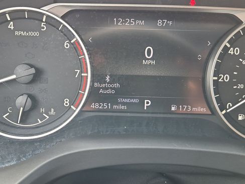 Used 2025 Nissan Rogue SV w/ SV Premium Package FWD image 20