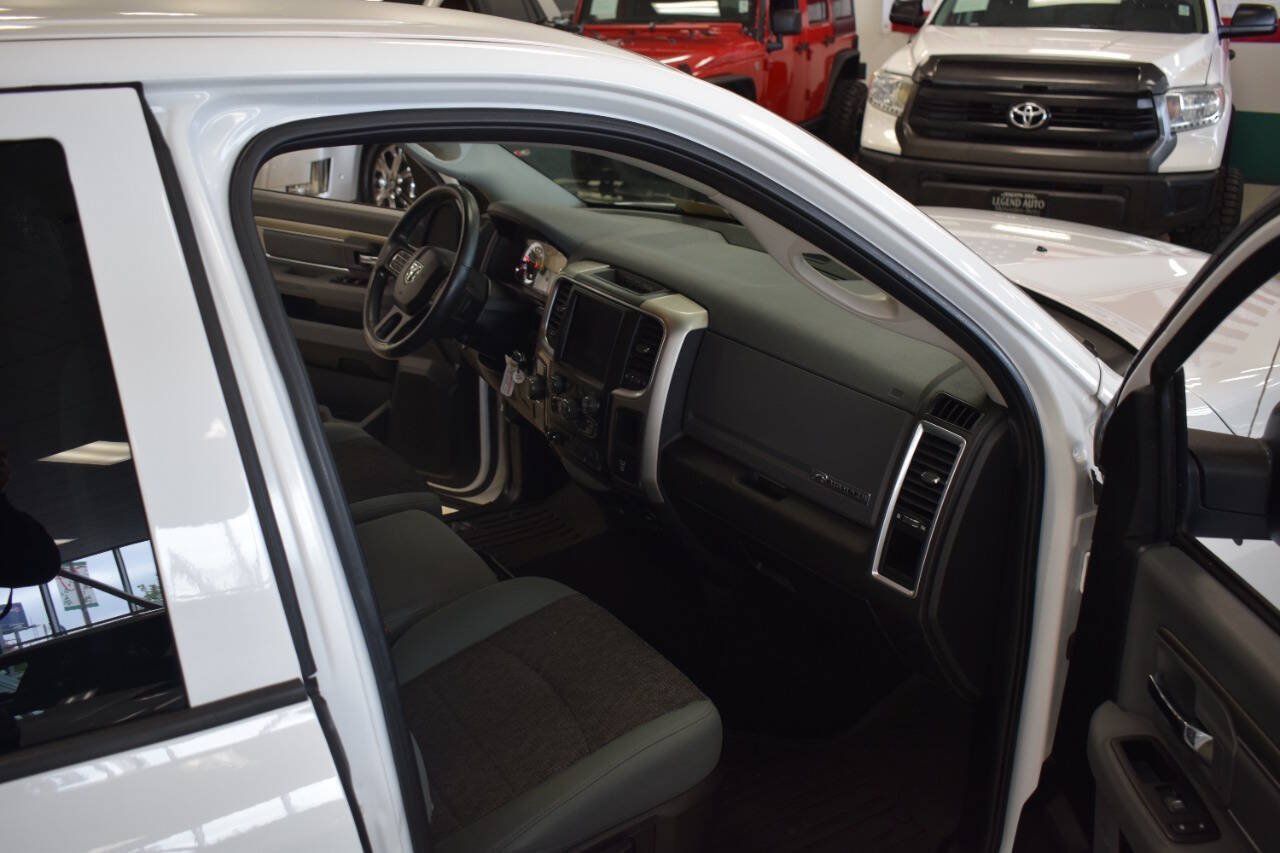 Used 2018 RAM 1500 Big Horn RWD image 33