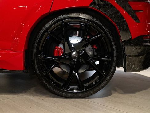 Used 2023 Lamborghini Urus Performante AWD/4WD image 11