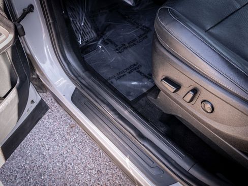 Used 2021 Kia Telluride EX w/ EX Premium Package image 12