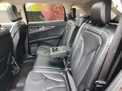 Used 2021 Lincoln Nautilus Reserve w/ Cargo Utility Package image 25