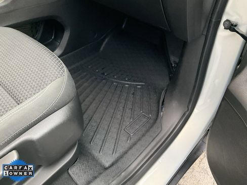 Used 2023 Chevrolet Bolt EUV LT image 62