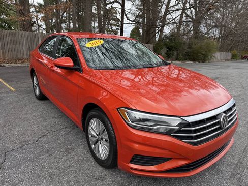 Used 2019 Volkswagen Jetta S w/ Driver Assistance Package FWD image 3