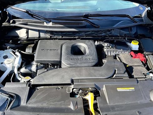 Used 2025 Nissan Murano SL AWD/4WD image 10