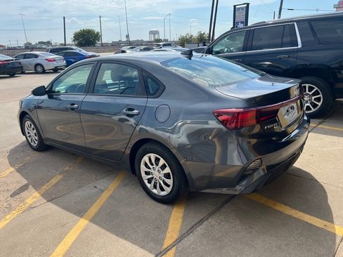 Used 2024 Kia Forte LX FWD image 4