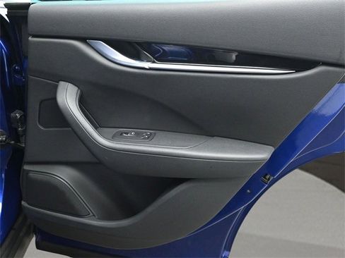 Used 2022 Maserati Levante Modena image 16