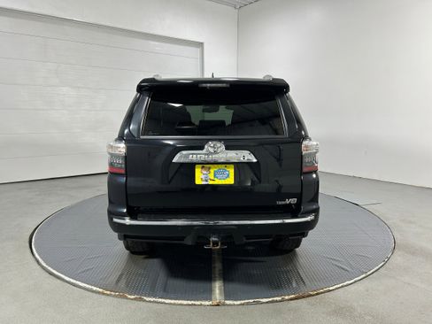 Used 2021 Toyota 4Runner Limited image 31