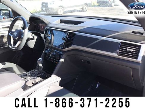 Used 2023 Volkswagen Atlas Cross Sport SEL Premium R-Line image 32